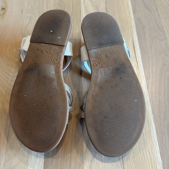 Sandals - Picture 4 of 4